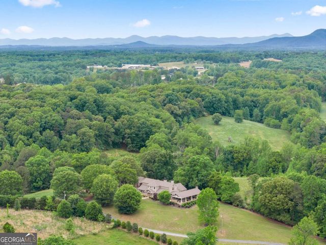 4601 N Browning Bridge Road, Gainesville, GA 30506
