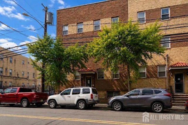 600 N 6th 2nd Floor Street N 5B, Newark, NJ 07107