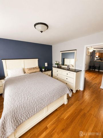 600 N 6th 2nd Floor Street N 5B, Newark, NJ 07107