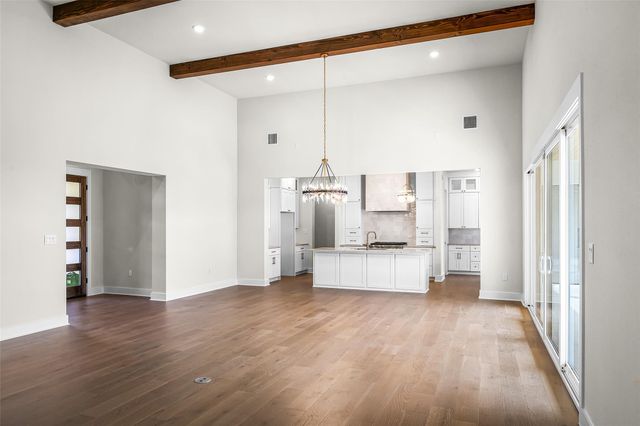 6513 Lavish BND, Jonestown, TX 78645