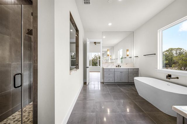 6513 Lavish BND, Jonestown, TX 78645