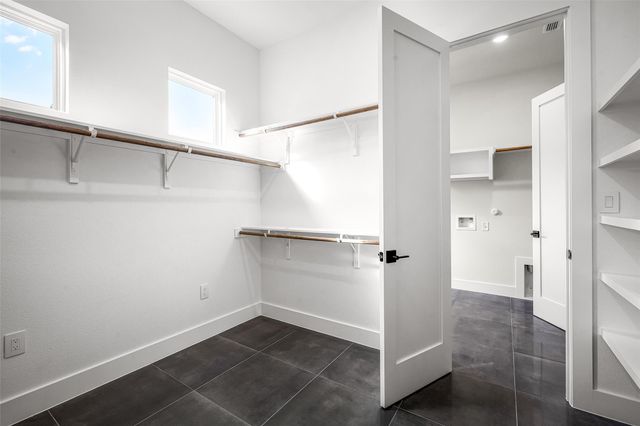 6513 Lavish BND, Jonestown, TX 78645