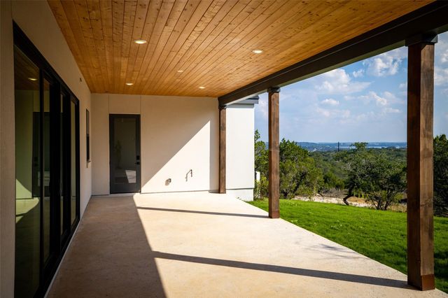 6513 Lavish BND, Jonestown, TX 78645