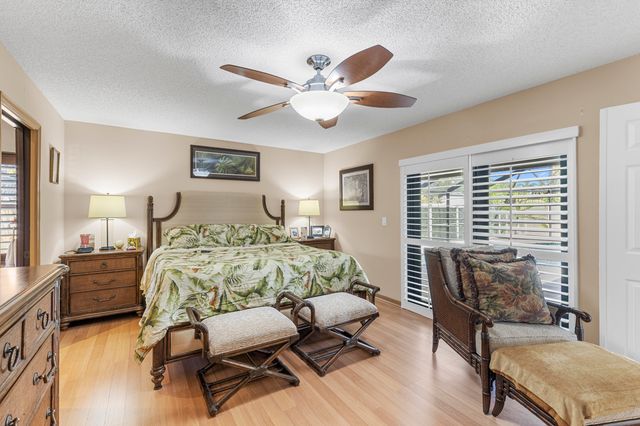 12455 SW 7th Place, Davie, FL 33325