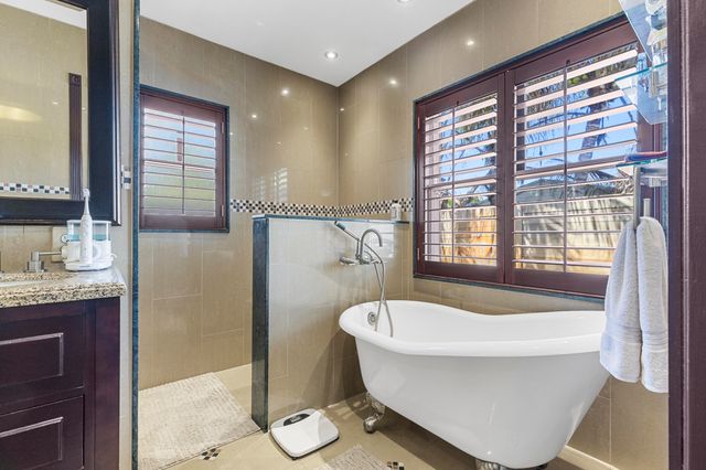 12455 SW 7th Place, Davie, FL 33325