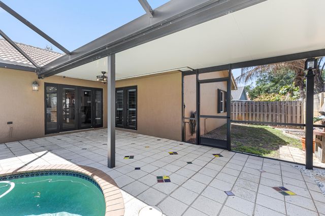 12455 SW 7th Place, Davie, FL 33325