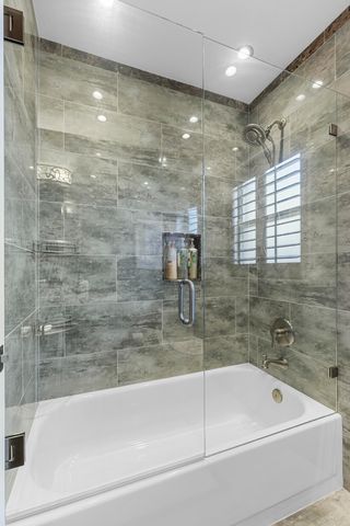 12455 SW 7th Place, Davie, FL 33325