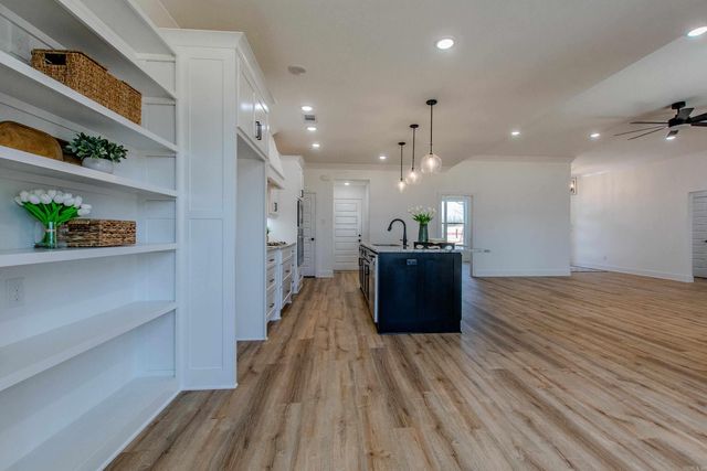 912 Conrad Cove, Jacksonville, AR 72076