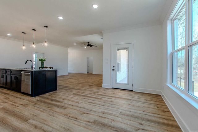 912 Conrad Cove, Jacksonville, AR 72076