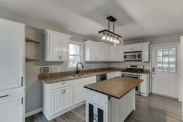 4008 Donna Drive, Gainesville, GA 30506