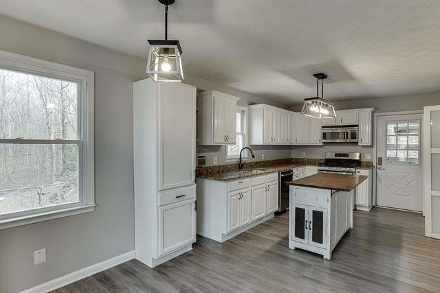 4008 Donna Drive, Gainesville, GA 30506