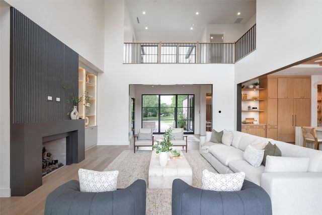 6632 Azalea Lane, Dallas, TX 75230