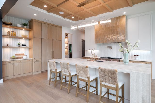 6632 Azalea Lane, Dallas, TX 75230