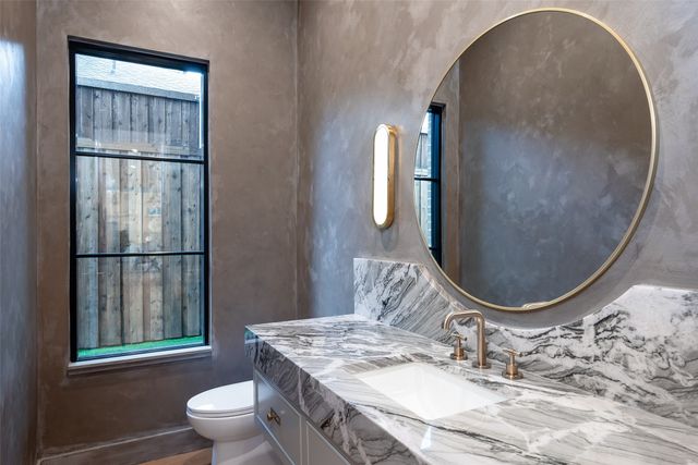 6632 Azalea Lane, Dallas, TX 75230