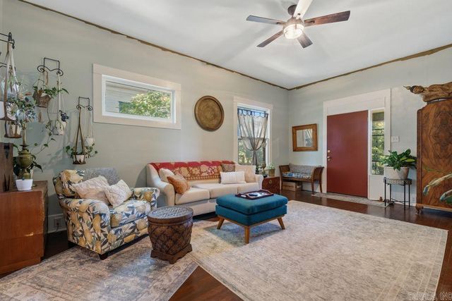140 Parkhill St, Hot Springs, AR 71901