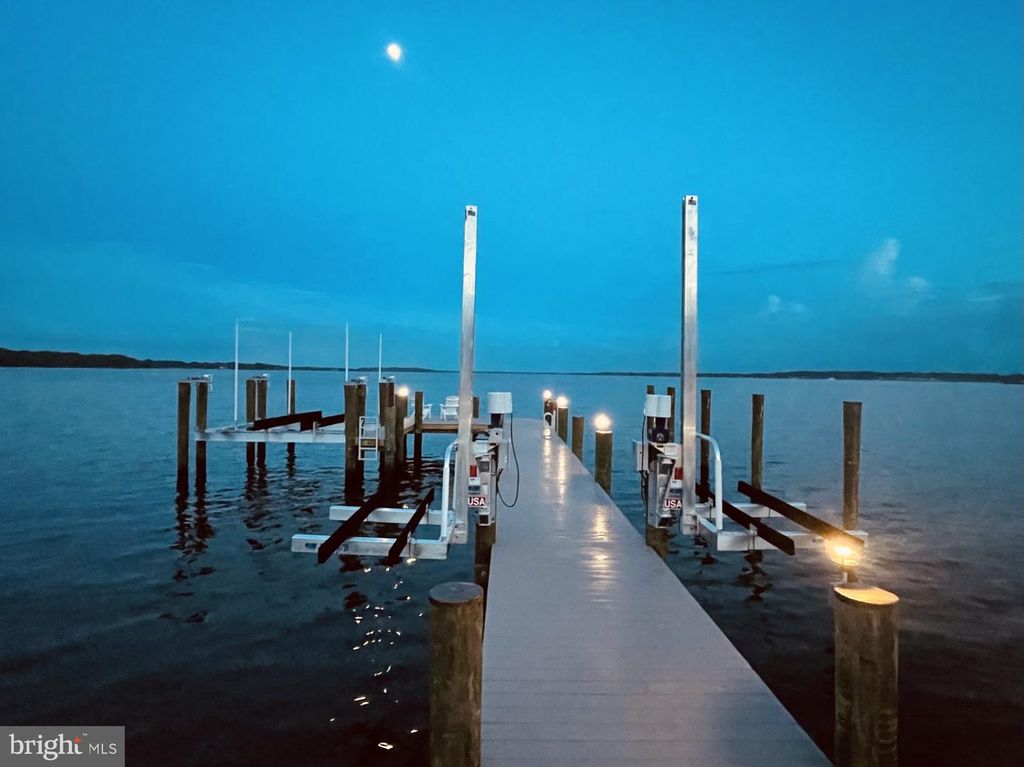 Image 11 of property listing at 24830 DEEPWATER POINT DR, Saint Michaels, MD 21663