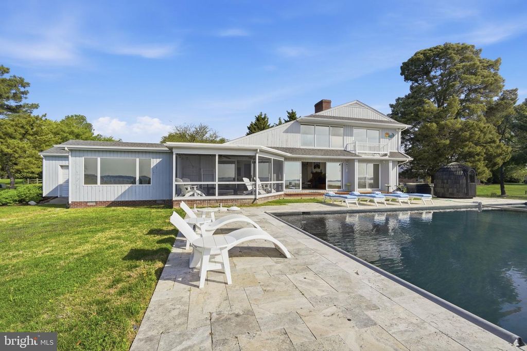 Image 4 of property listing at 24830 DEEPWATER POINT DR, Saint Michaels, MD 21663