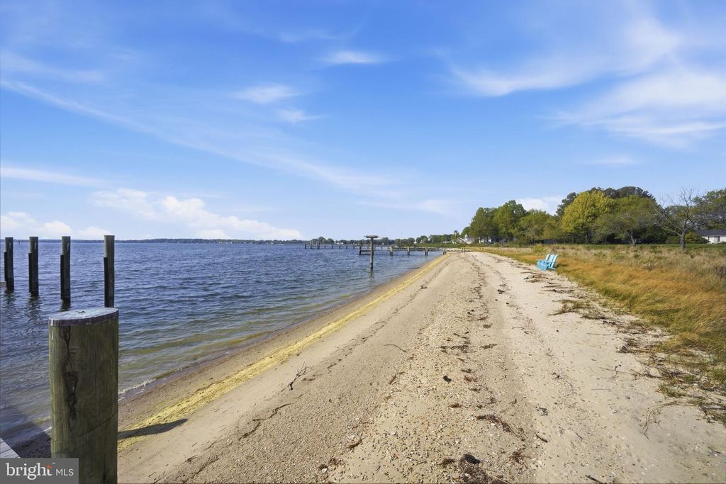 Image 8 of property listing at 24830 DEEPWATER POINT DR, Saint Michaels, MD 21663