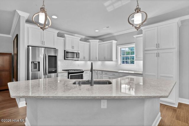 697 Jenoa Loop, Castle Hayne, NC 28429