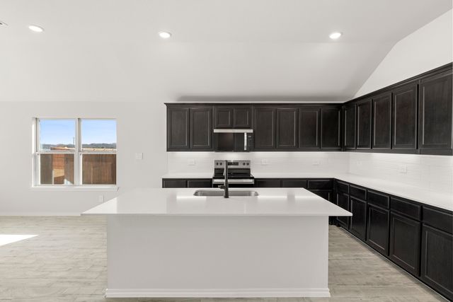 7704 Kingfisher Road, Aubrey, TX 76227