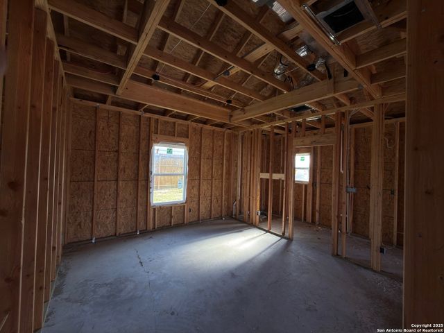 1541 NE Maryville Loop, Beeville, TX 78102