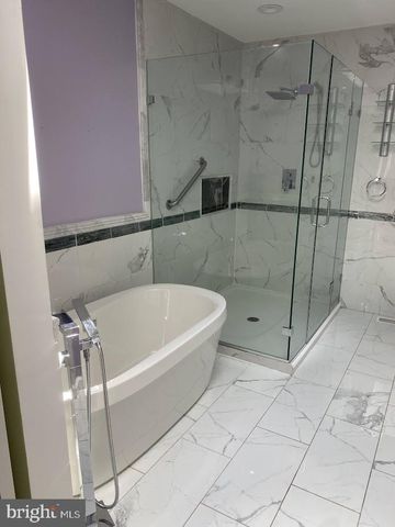 999 SHORELAND DR, Glen Burnie, MD 21060