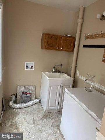 999 SHORELAND DR, Glen Burnie, MD 21060