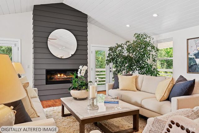 15119 Grove St, Healdsburg, CA 95448