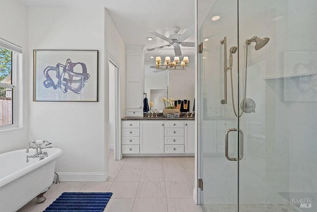 15119 Grove St, Healdsburg, CA 95448