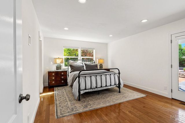 15119 Grove St, Healdsburg, CA 95448