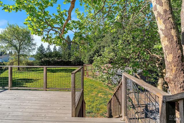 15119 Grove St, Healdsburg, CA 95448