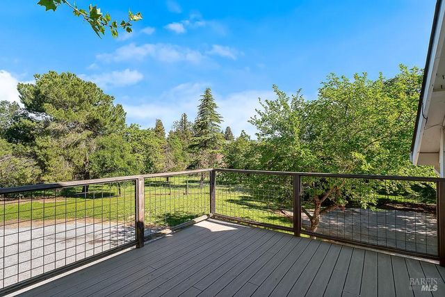 15119 Grove St, Healdsburg, CA 95448