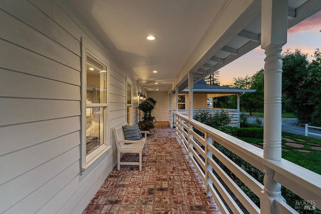 15119 Grove St, Healdsburg, CA 95448