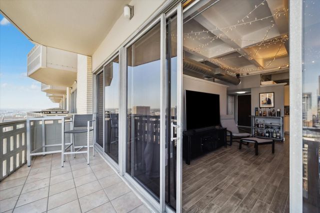 2016 Main Street 2417, Houston, TX 77002