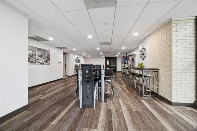 2016 Main Street 2417, Houston, TX 77002