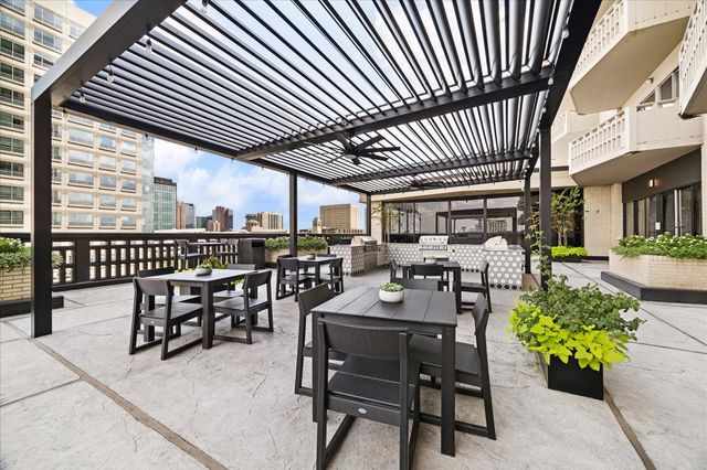 2016 Main Street 2417, Houston, TX 77002