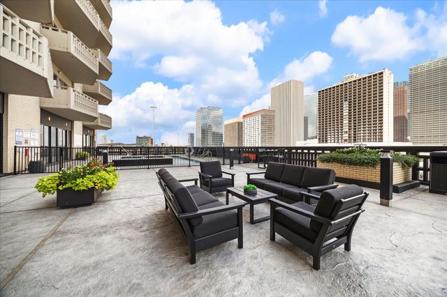 2016 Main Street 2417, Houston, TX 77002