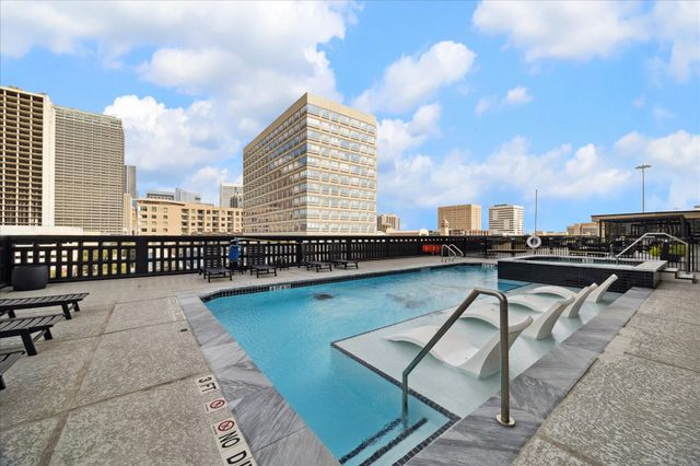2016 Main Street 2417, Houston, TX 77002