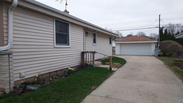 3642 S 95th STREET, Milwaukee, WI 53228