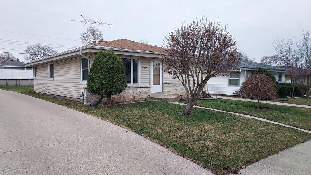 3642 S 95th STREET, Milwaukee, WI 53228