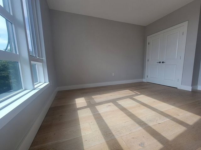 1650 Commonwealth Ave 304, Boston, MA 02135