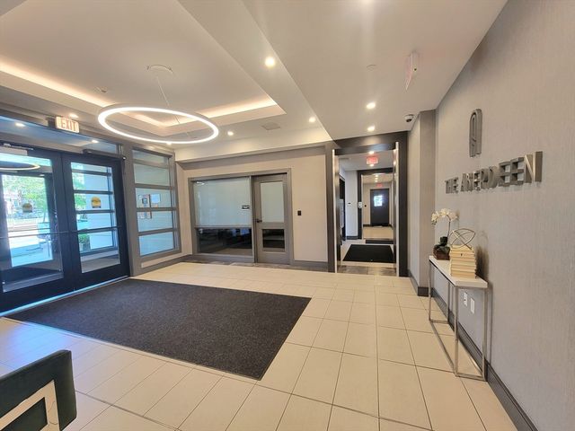 1650 Commonwealth Ave 304, Boston, MA 02135