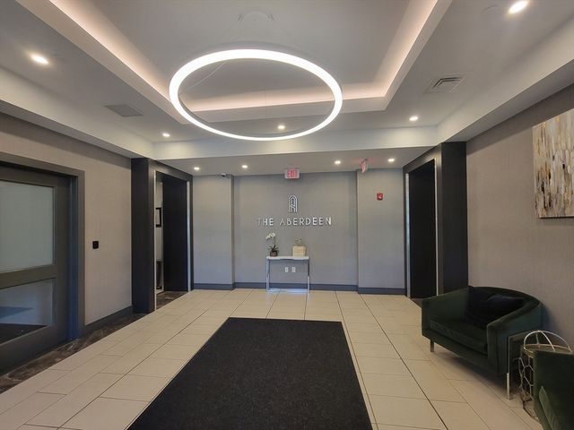 1650 Commonwealth Ave 304, Boston, MA 02135