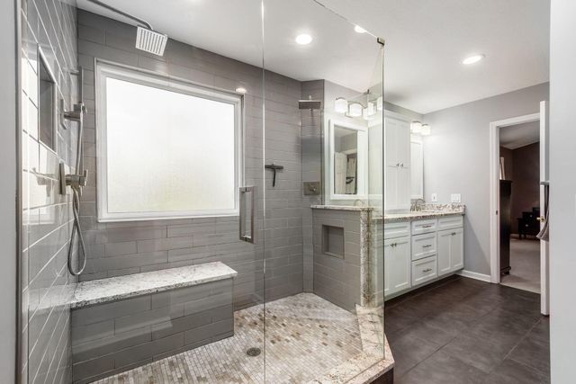 2160 Pleasant Colony Drive, Lewis Center, OH 43035