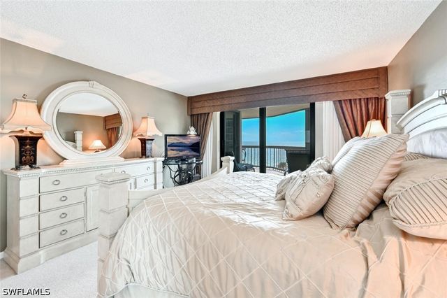 4551 Gulf Shore BLVD N 1001, Naples, FL 34103