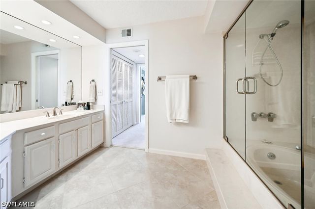 4551 Gulf Shore BLVD N 1001, Naples, FL 34103