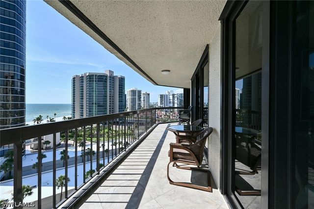 4551 Gulf Shore BLVD N 1001, Naples, FL 34103