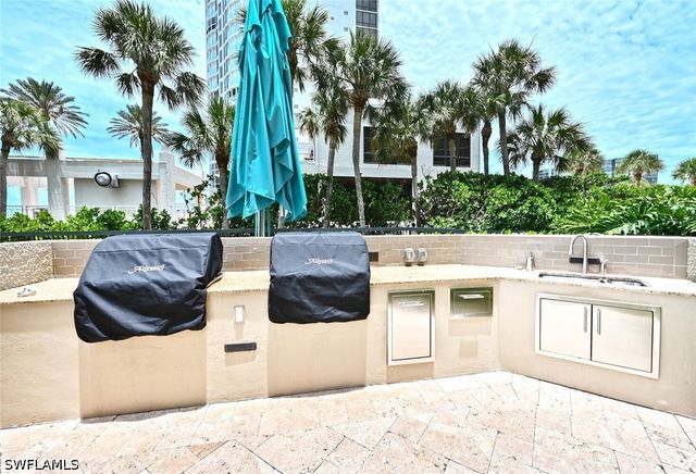 4551 Gulf Shore BLVD N 1001, Naples, FL 34103