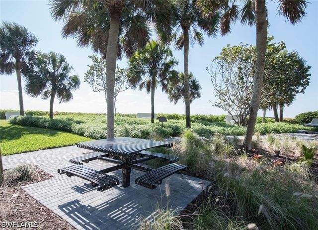 4551 Gulf Shore BLVD N 1001, Naples, FL 34103