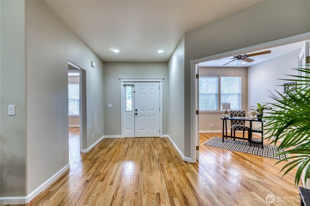 7061 SW Dunraven Lane, Port Orchard, WA 98367